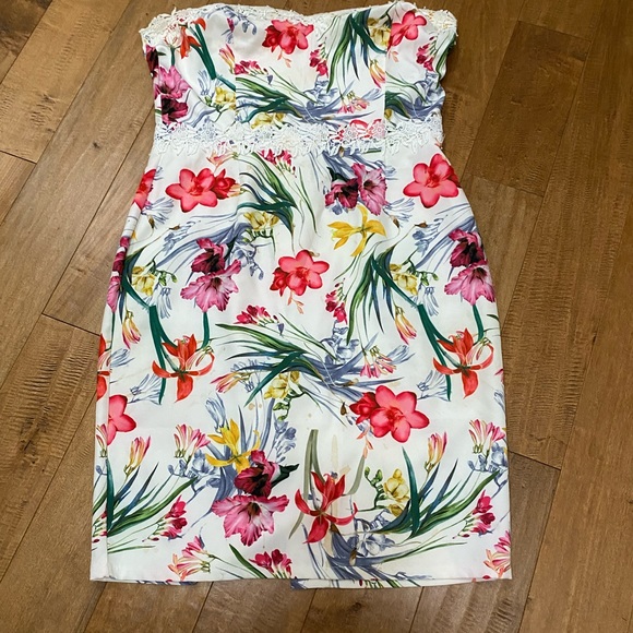 ASOS floral strapless midi dress - Picture 3 of 9
